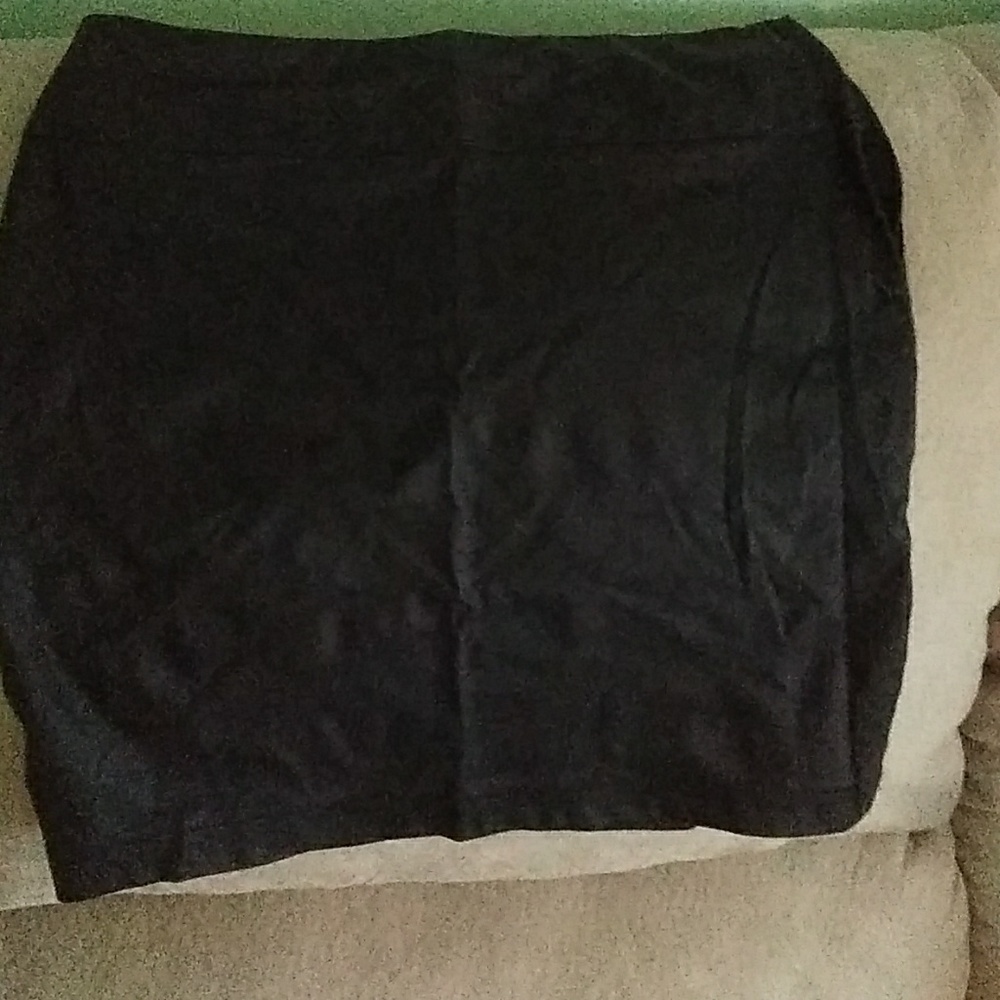 Mini faux leather skirt